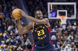 开云官网-斯图加特迎NBA季后赛关键赛；清晨扳平良机；赛场秩序良好；心理建设被强调-开云官网