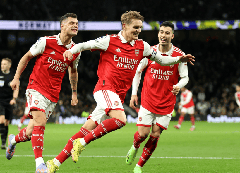 今夜英超焦点战，犹他爵士临场应变，震撼外界，轮换策略成焦点